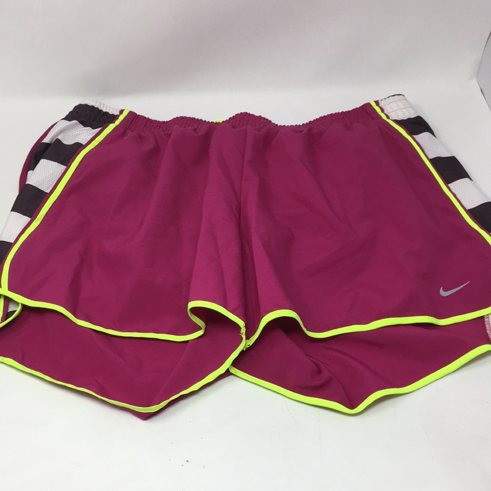Nike Dri-Fit Women’s Shorts Size XL